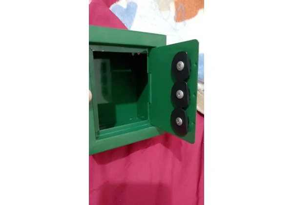 Mini Cofre antigo