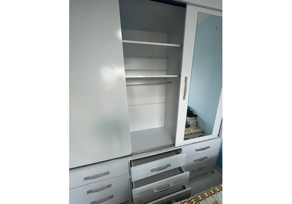 Guarda Roupa Branco