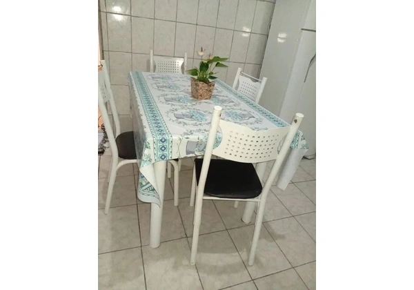 Mesa tampo de granito 4 cadeiras