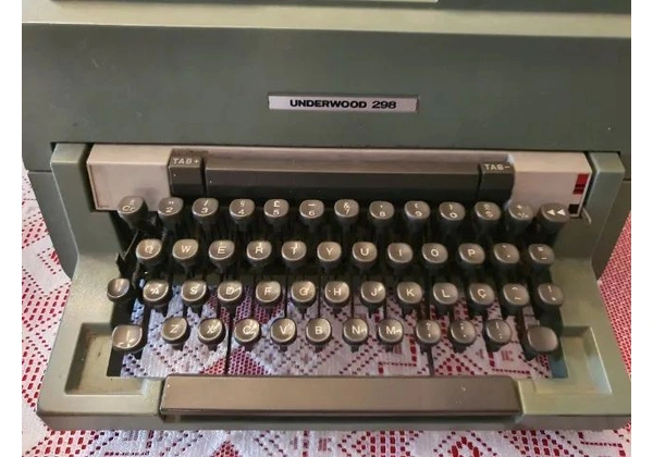 Máquina de escrever Underwood