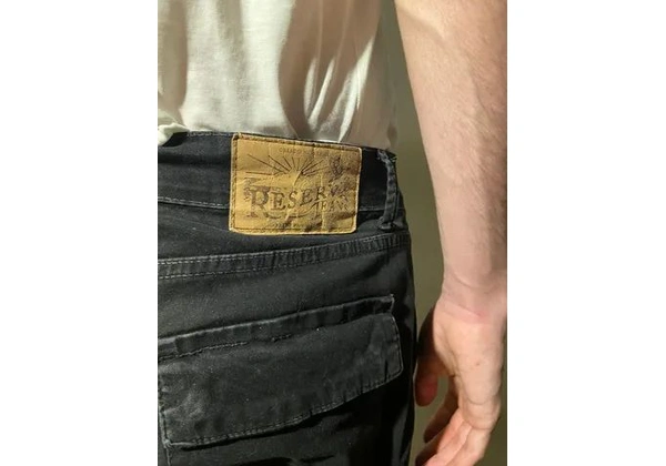 calça cargo preta da marca reserva tamanho 38