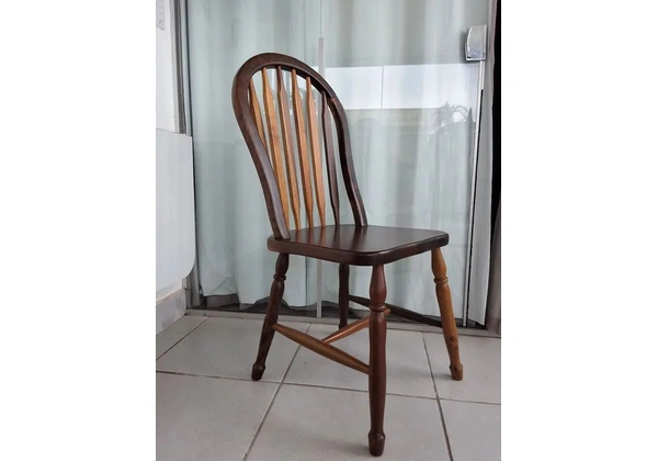Conjunto de 4 cadeiras madeira maciça