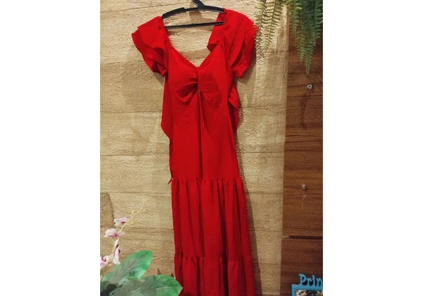 Vestido vermelho longo, n M/G, usado.