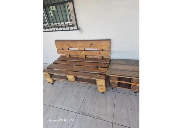 Conjunto de mesa e cadeiras palete