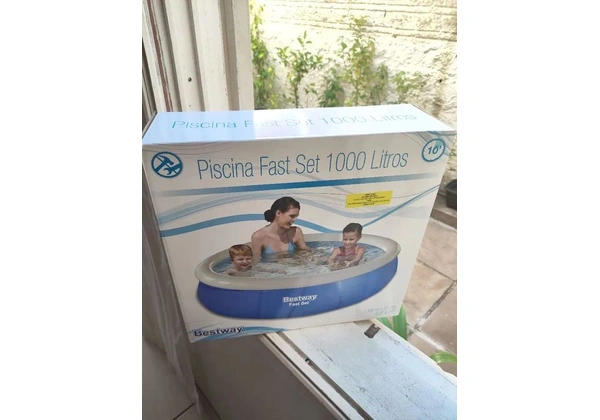 Piscina inflável 1000l