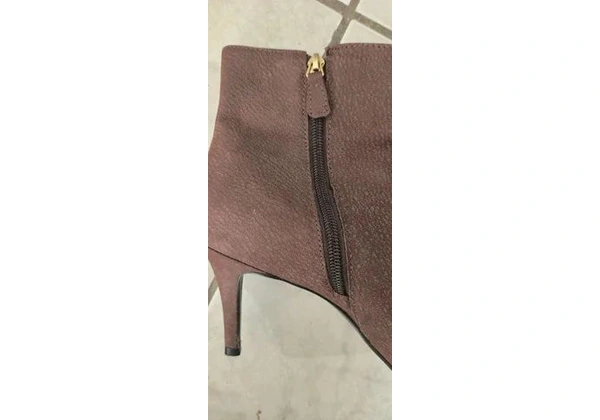 Bota salto fino