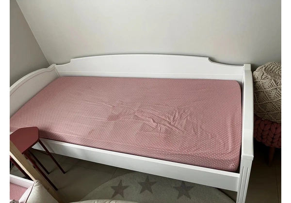 Vendo linda Cama de solteiro em Laca