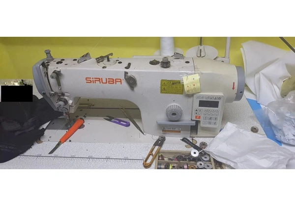 Máquina de Costura Industrial Siruba