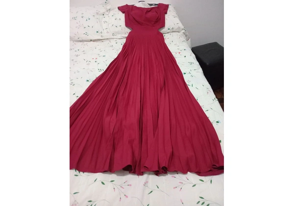 Vestido de festa cor marsala nunca usado tamanho pp