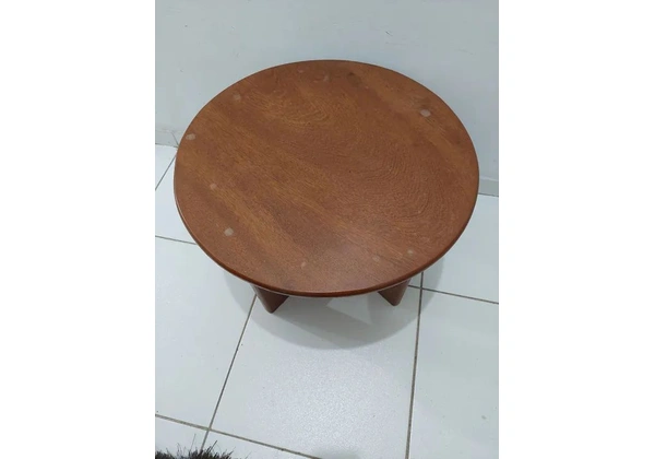 Mesinha de Angelim