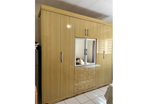 Guarda roupa MDF padrão marfim