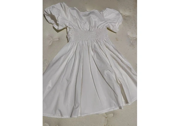 Vestido curto menina