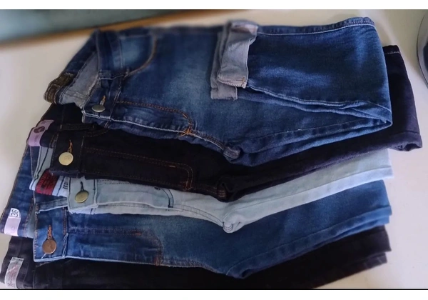 Calça jeans feminina 15, 00