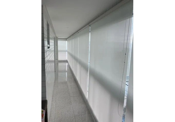 Persianas rolô para sacada e varanda gourmet direto da fabrica .