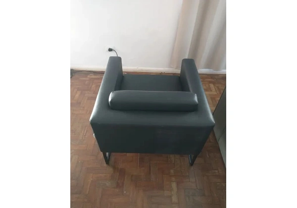Vendo poltrona Tok stok.