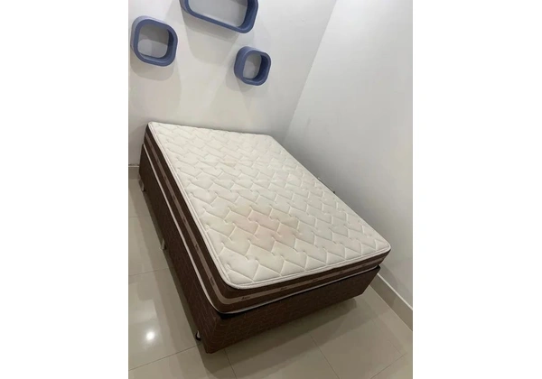 Cama Box Casal com Colchão