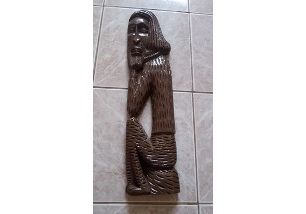 Escultura em madeira rústica 60x15cm linda
