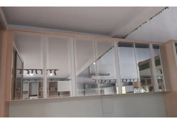 Guarda Roupa Planejado com portas espelhadas