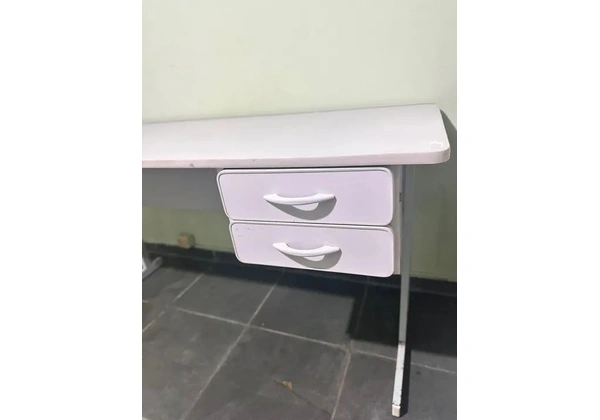 Mesa Escritório- 1.40cm x60cm - 2 unidades
