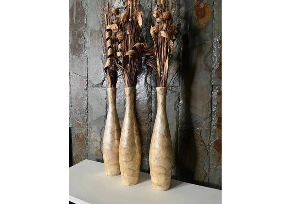 3 Vasos de cerâmica Decorativos - com folhagens