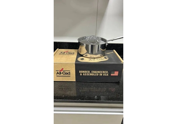 Panela All-Clad 3 quart - Nova - importado