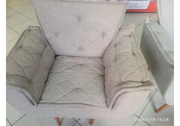 Poltrona Fabricado Próprio