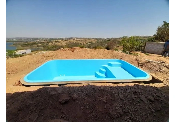 Piscina direto da fábrica