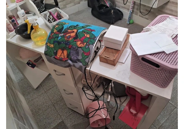 Móveis e cadeira para salão nichos balcões para unhas e cabelos