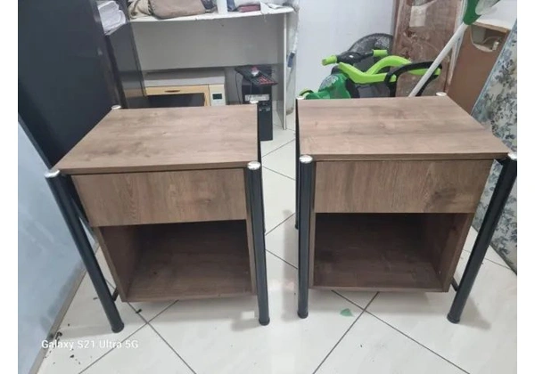 Conjunto mesa de cabeceira