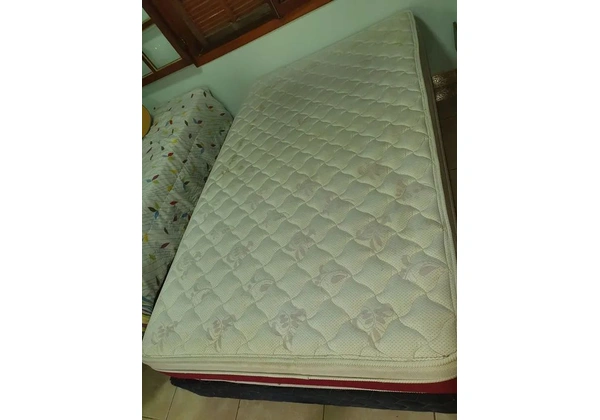 Cama Box Casal Viúva com Colchão Castor