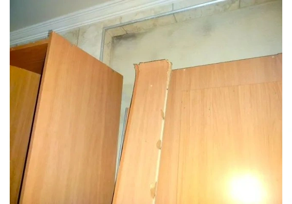 Armário modulado com cabeceira para cama de casal com criados mudos