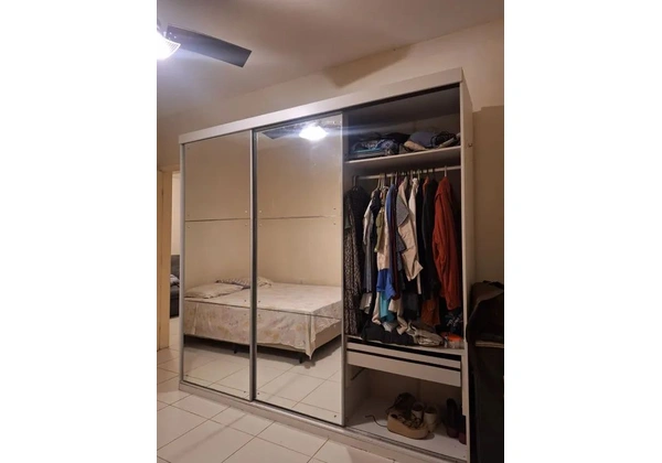 Armário Guarda roupa