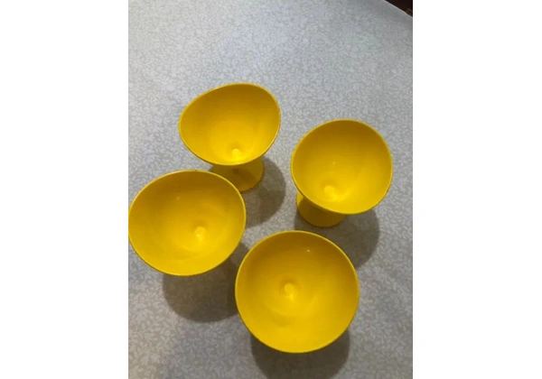 Taças plásticas para sobremesa