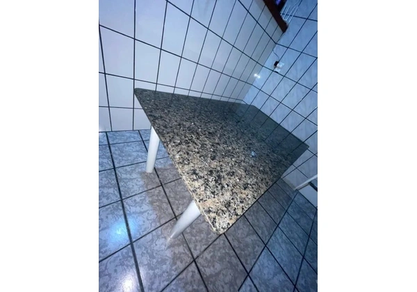 Mesa de Mármore