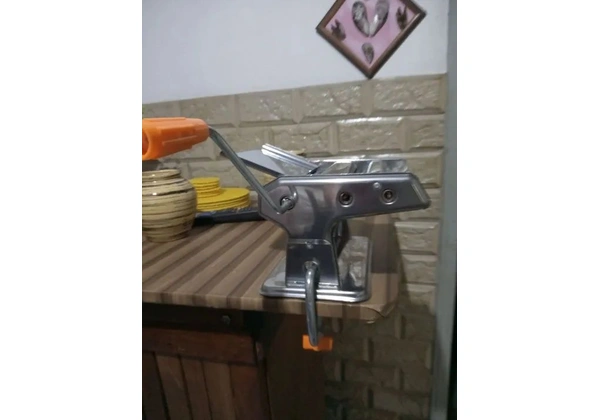 Máquina de massa caseira