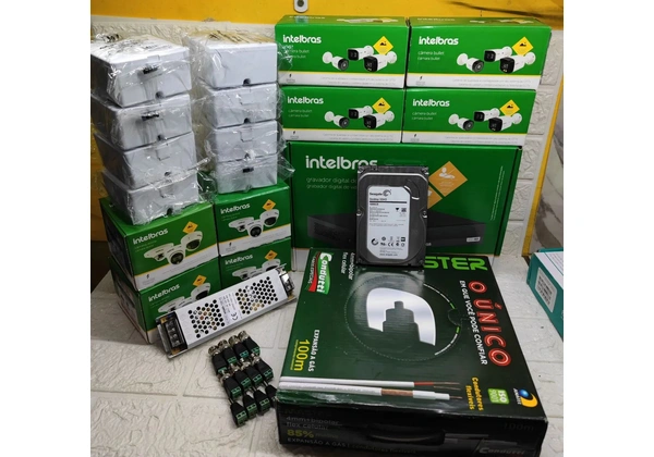Kit 8 câmeras de segurança Intelbras instalado.