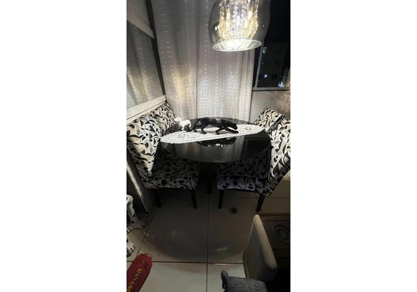 Mesa de jantar 4 caseias luxu