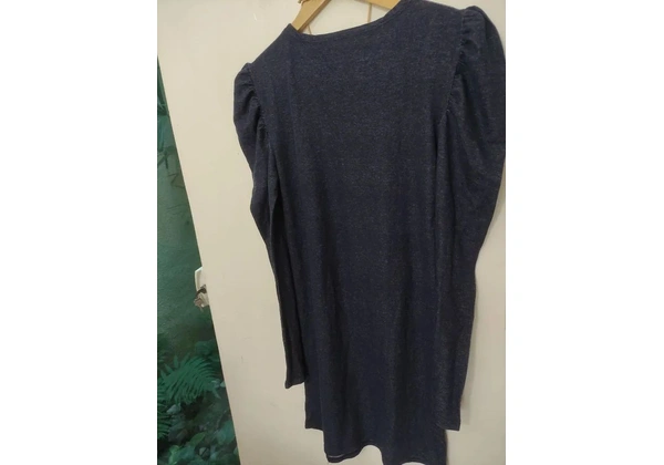 Vestido Tam M (até Tam 44) 50, 00<br>Jeans malha strach<br>Modela no corpo<br>Altura 95cm