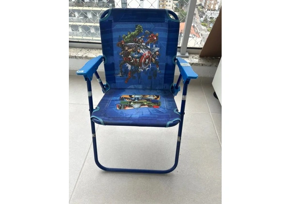 Cadeira de praia infantil vingadores