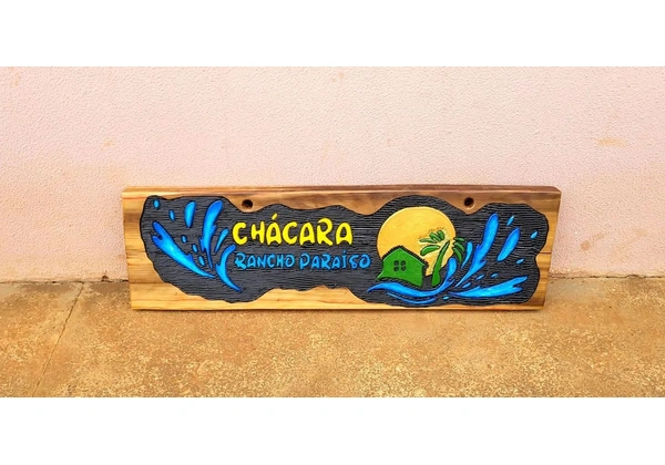Placas entalhadas para sitio