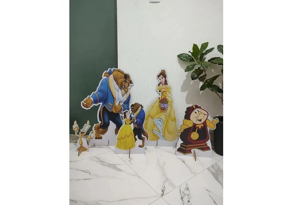 Desapego display a bela e a fera, monstro SA e panda