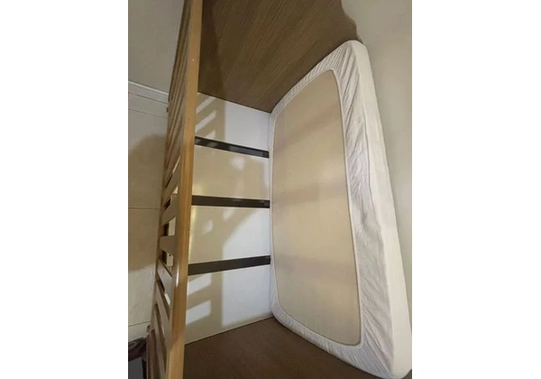 Berço Cama Capitonê Fiorello Elegance P53 com Colchao Ortobom D18