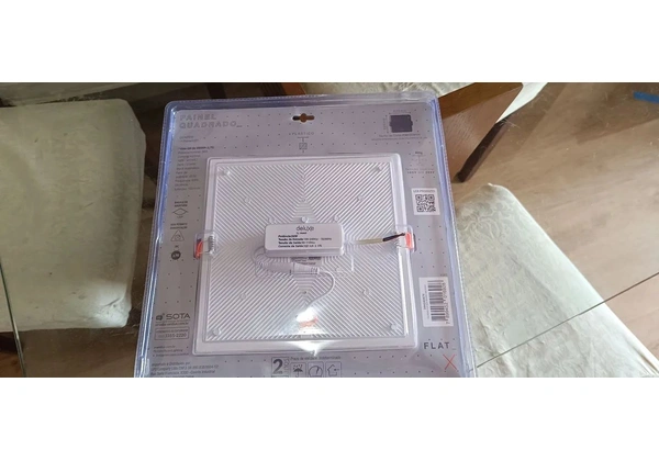 Luminária borda infinita 36 w de embutir