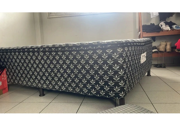 Cama box conjugada casal