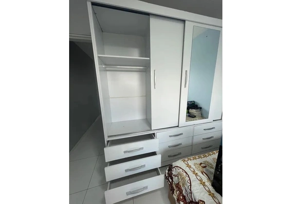 Guarda Roupa Branco
