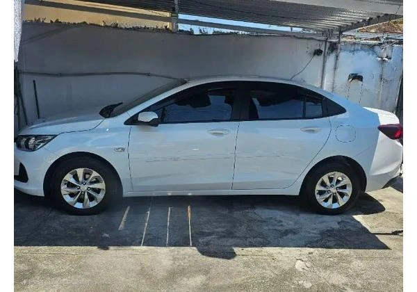 Chevrolet Onix Plus Turbo 2022 - 2023 poucos kilometros rodados