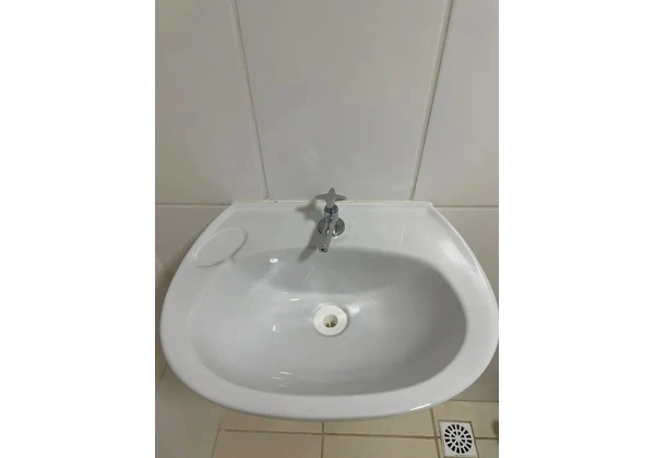 Pia lavatório para banheiro + torneira