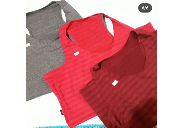 Roupas semi novas usadas