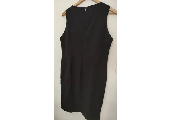 SIMULASSAO VESTIDO ALFAIATARIA TAM 46 85, 00<br>Marrom / leve risca de giz <br>