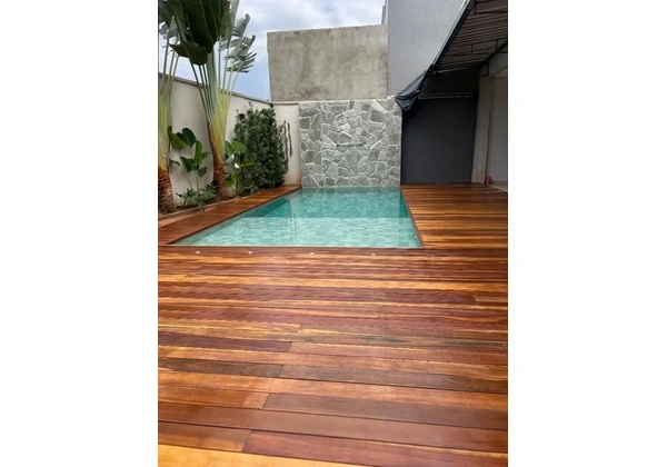 Piscinas em azulejos
